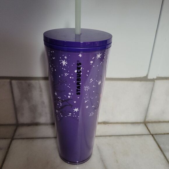 StarbucksTree Glow in the Dark Cold Cup (24 oz) Halloween 2022 - Picture 3 of 7